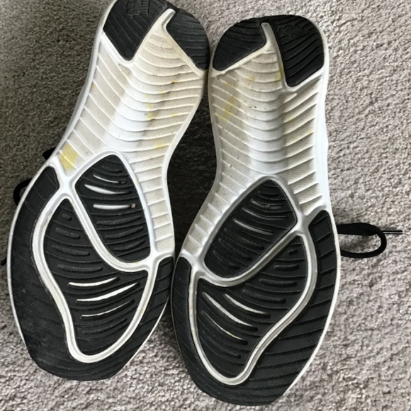 New Balance Running Shoes - Picture 7 of 7